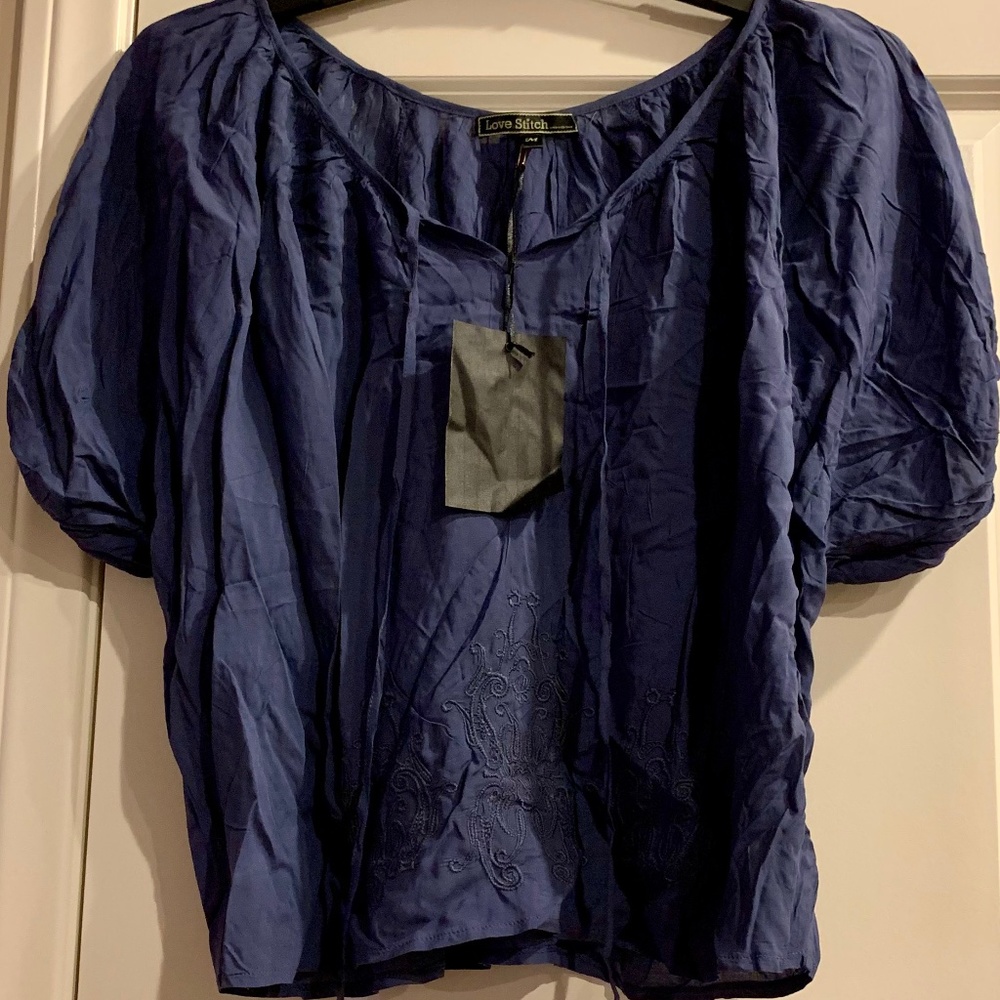 NWT LOVESTITCH Navy Steel Blue Flowy V-Neck Blouse Top Embroider Stitching Sz MD